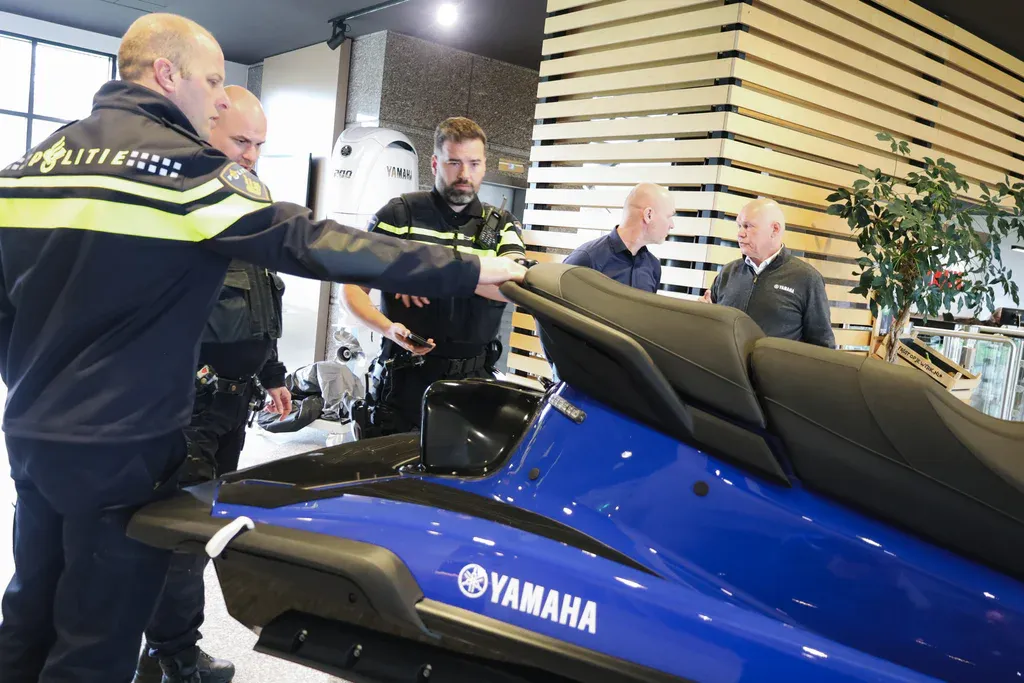 nieuwe yamaha waverunner fx svho vloot voor politie 12